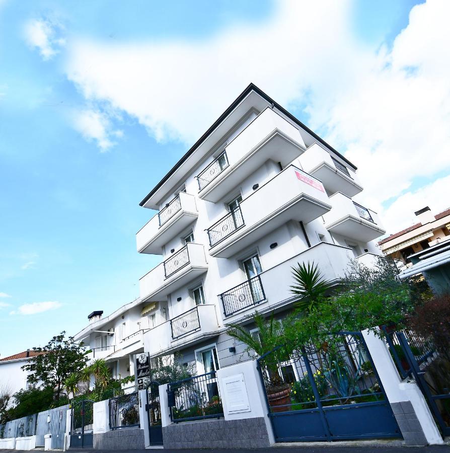 ריצ'יונה Residence Marlin מראה חיצוני תמונה